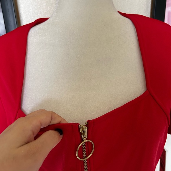 Nanette red dress - Picture 4 of 5